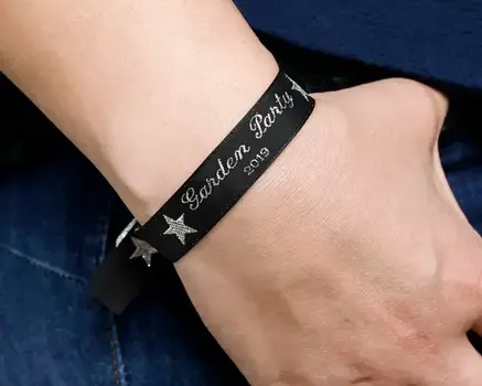 Ofin armbönd