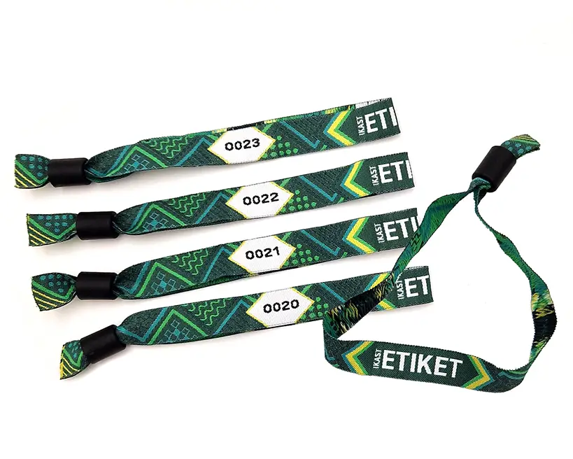 Ofin hátíðararmbönd úr endurnýttu efni